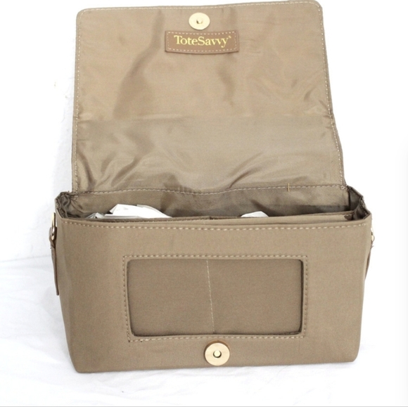 ToteSavvy Change Kit Crossbody Bag in Fawn NWT - Picture 2 of 6
